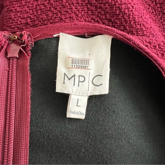 MINKPINK Textured Puff Sleeve Dress - Picture 8 of 12